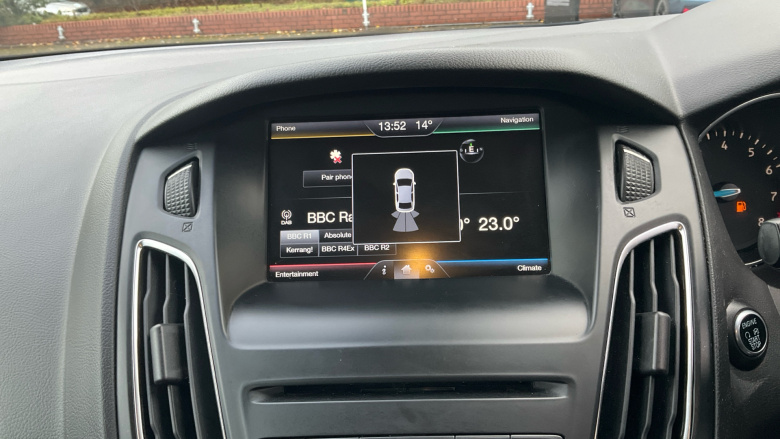 Ford Focus 1.0 EcoBoost 125 Titanium 5dr Petrol Hatchback